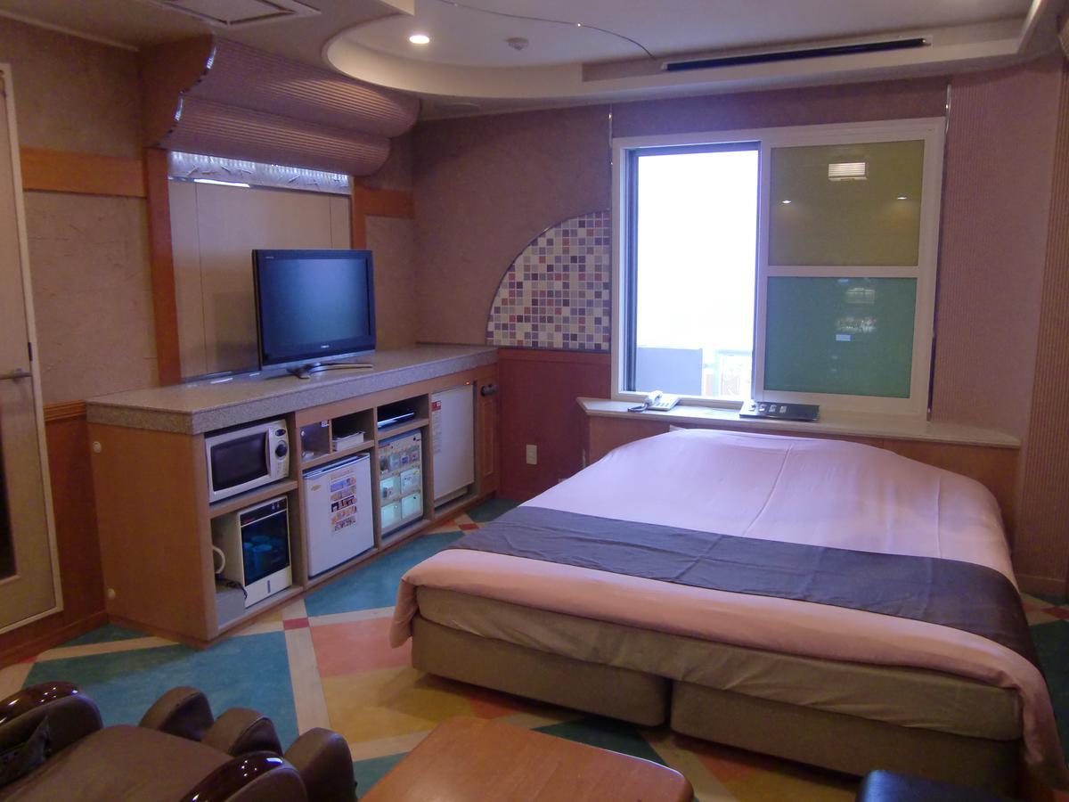 Resort Inn Golf Gotemba (Adults Only) Buitenkant foto