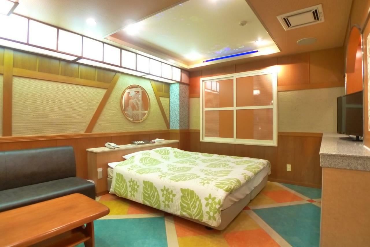 Resort Inn Golf Gotemba (Adults Only) Buitenkant foto